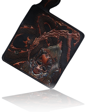 ドクロの顔をした死神と龍の絵柄のレザーカービング財布